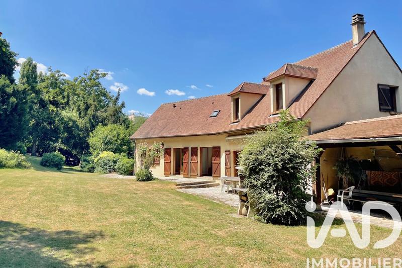 Maison - 290 m² - 7 pièces