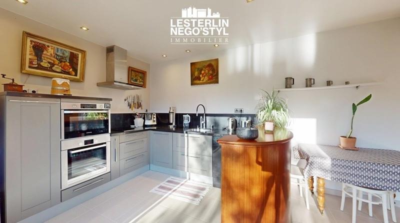 Maison - 115 m² - 6 pièces