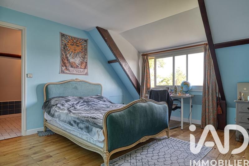 Maison - 250 m² - 9 pièces