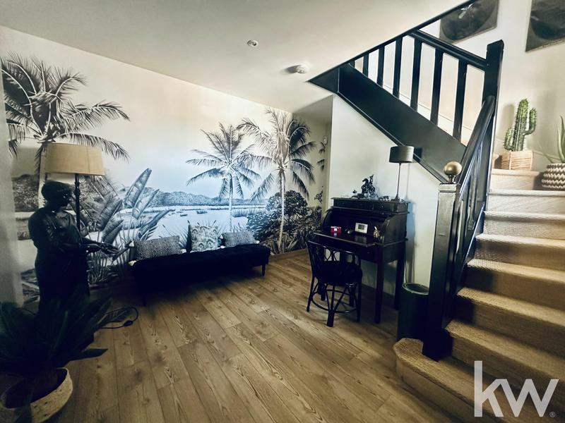 Maison - 171 m² - 7 pièces