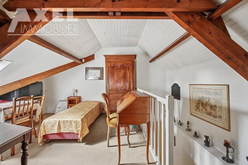 Maison - 225 m² - 6 pièces