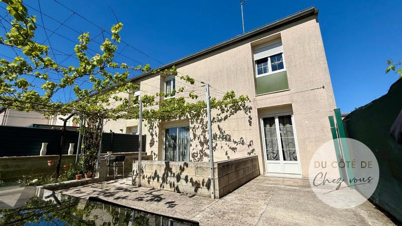 Maison - 99 m² - 6 pièces