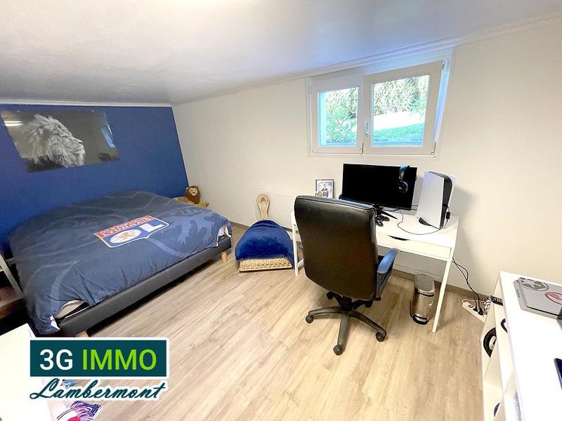 Maison - 160 m² - 8 pièces