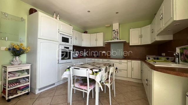 Villa - 140 m² - 4 pièces