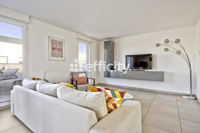 Appartement - 81 m² - 3 pièces