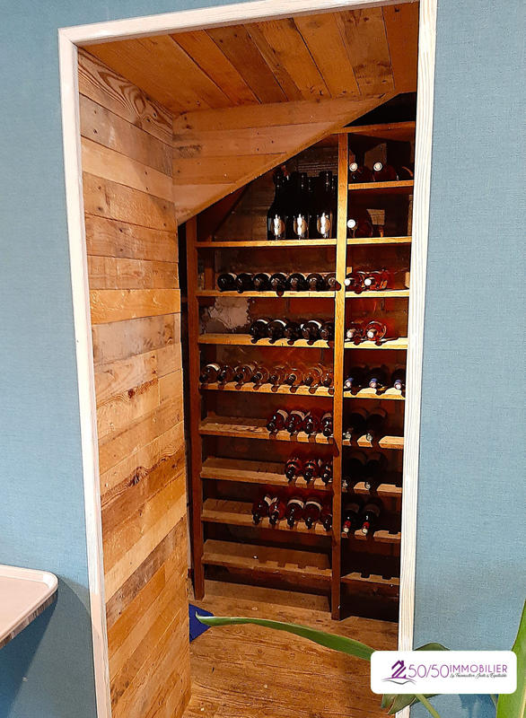 Local commercial - 304 m² - 9 pièces