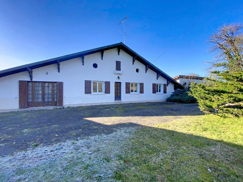 Maison - 140 m² - 6 pièces