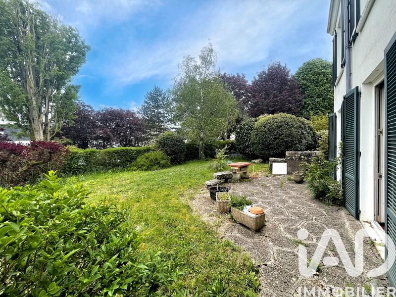 Maison - 171 m² - 8 pièces