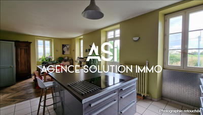 Maison - 166 m² - 8 pièces