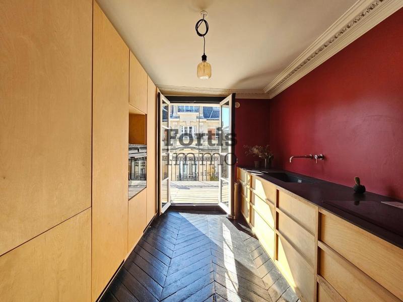 Appartement - 95 m² - 4 pièces