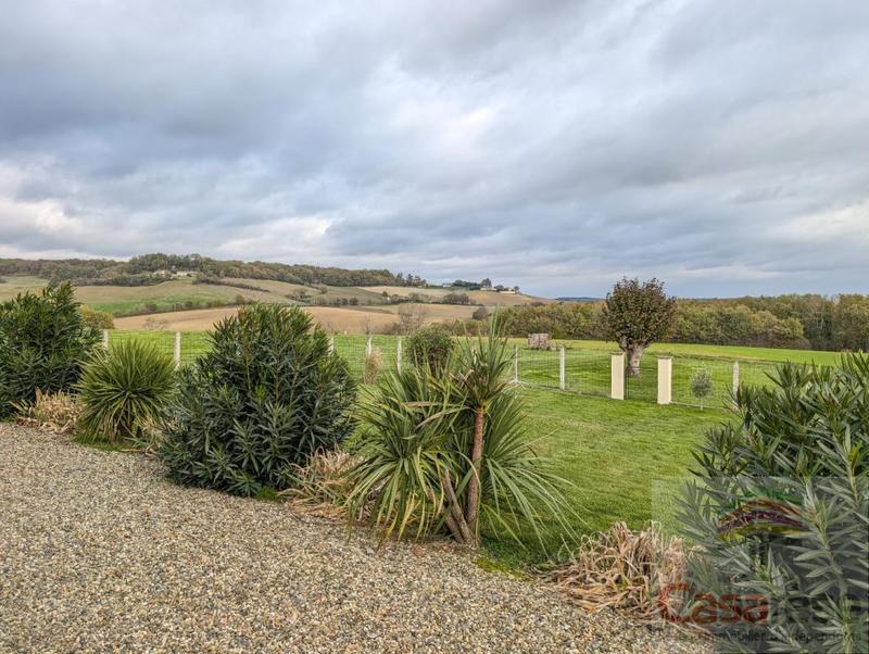 Demeure - 220 m² - 7 pièces