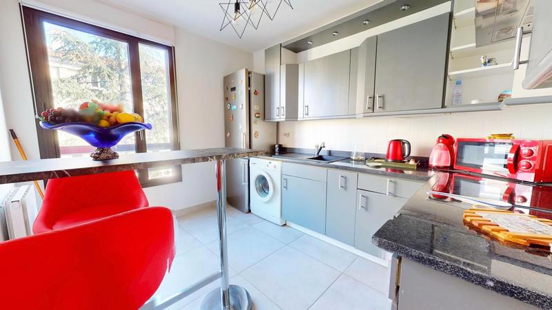 Appartement - 85 m² - 4 pièces