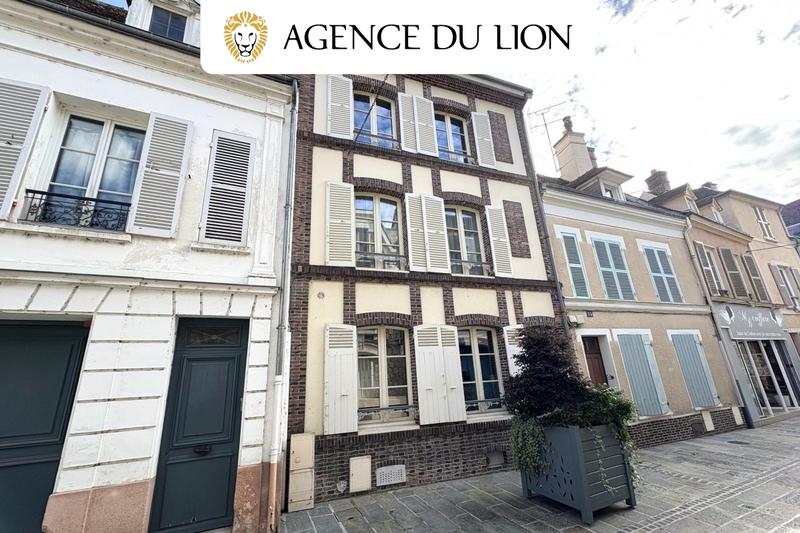 Maison - 151 m² - 7 pièces