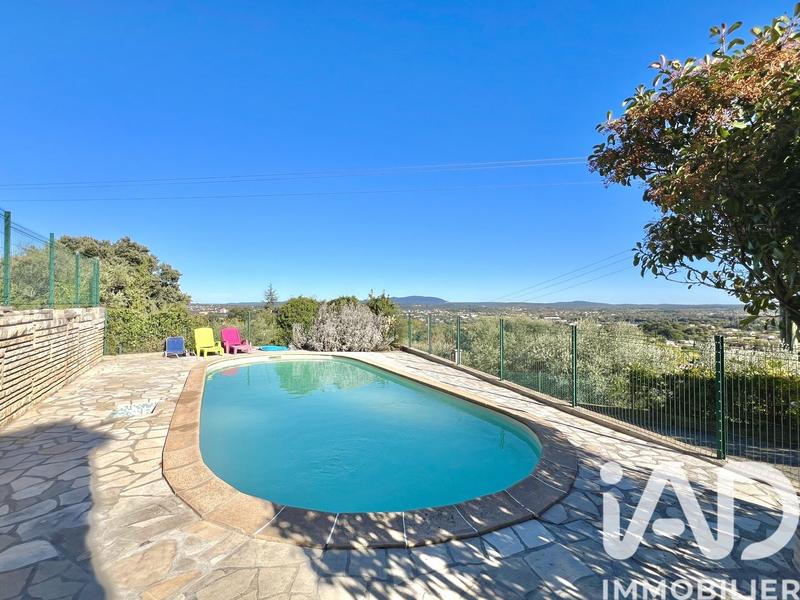 Maison - 193 m² - 8 pièces