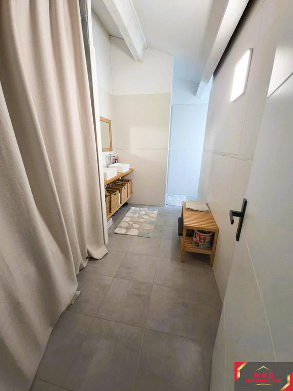 Maison - 137 m² - 5 pièces