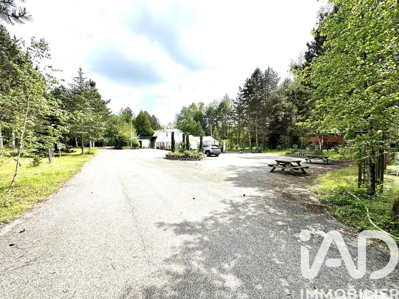 Terrain - 68 672 m²