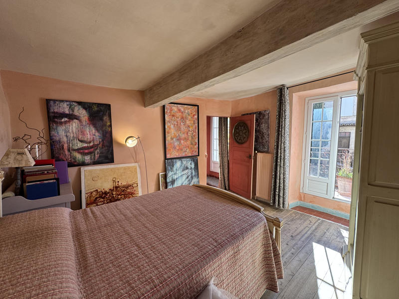 Maison de village - 300 m² - 7 pièces