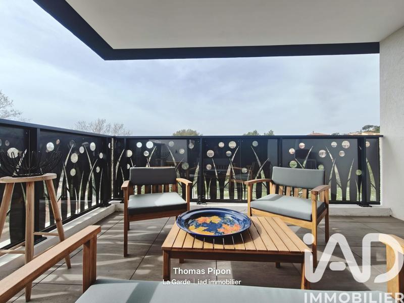 Appartement - 77 m² - 3 pièces