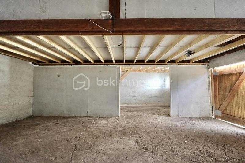 Garage - 85 m²