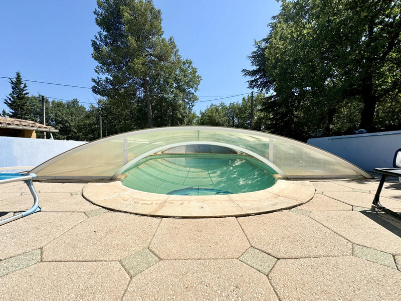 Villa - 163 m² - 6 pièces