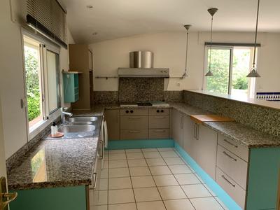 Villa - 220 m² - 6 pièces