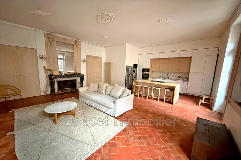 Appartement - 190 m² - 5 pièces