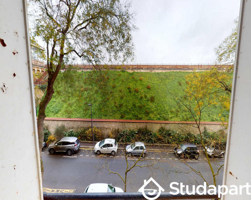 Chambre - 70 m² - 1 pièce