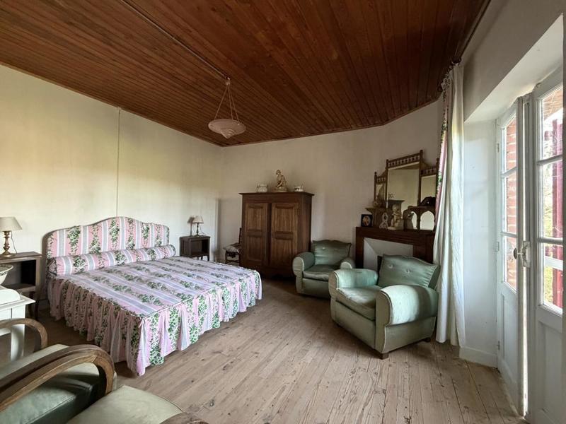 Maison - 174 m² - 7 pièces