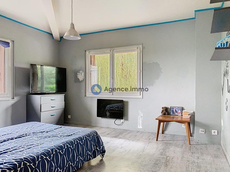 Maison - 225 m² - 8 pièces