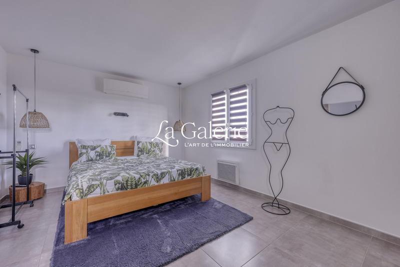 Villa - 165 m² - 6 pièces