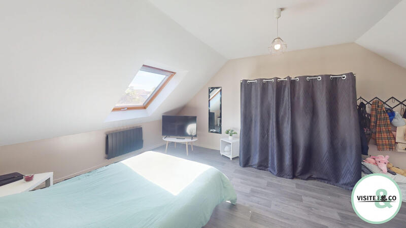 Maison - 196 m² - 8 pièces