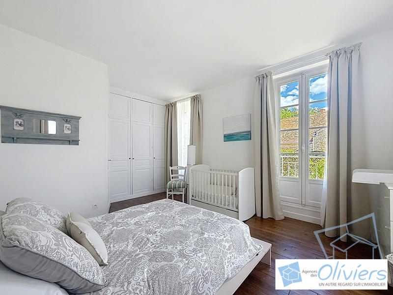 Maison - 312 m² - 11 pièces