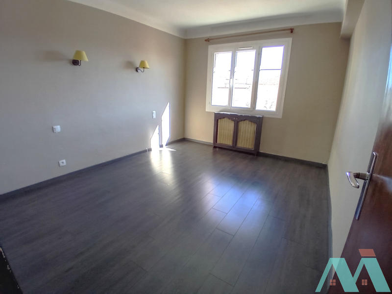 Appartement - 93 m² - 3 pièces