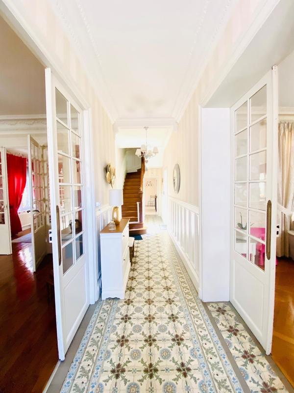 Maison de ville - 260 m² - 8 pièces