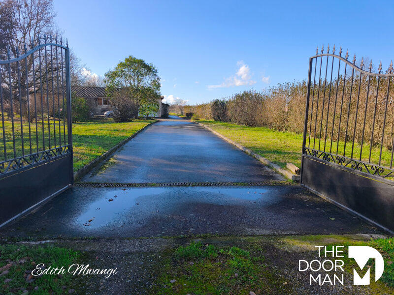 Maison - 102 m² - 5 pièces