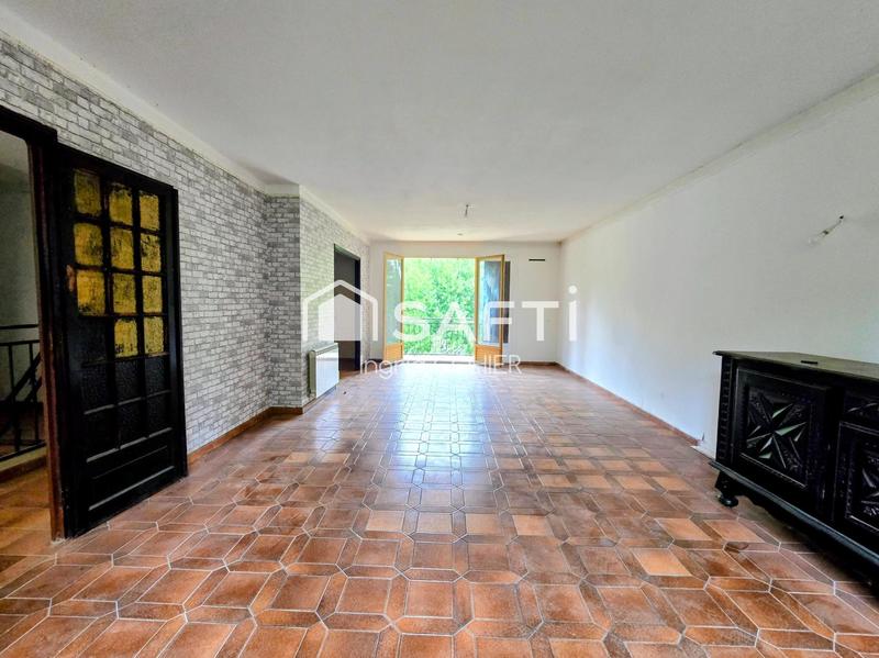 Maison - 180 m² - 7 pièces