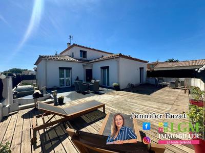 Villa - 140 m² - 5 pièces