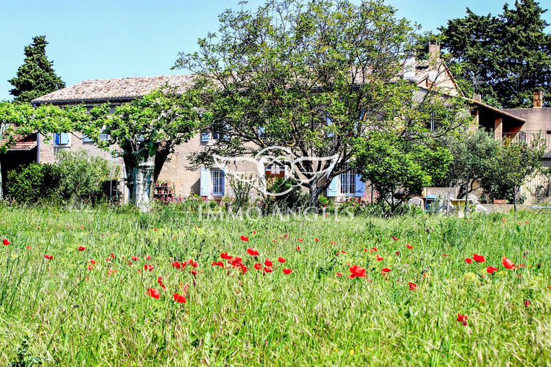 Maison ancienne - 360 m² - 18 pièces