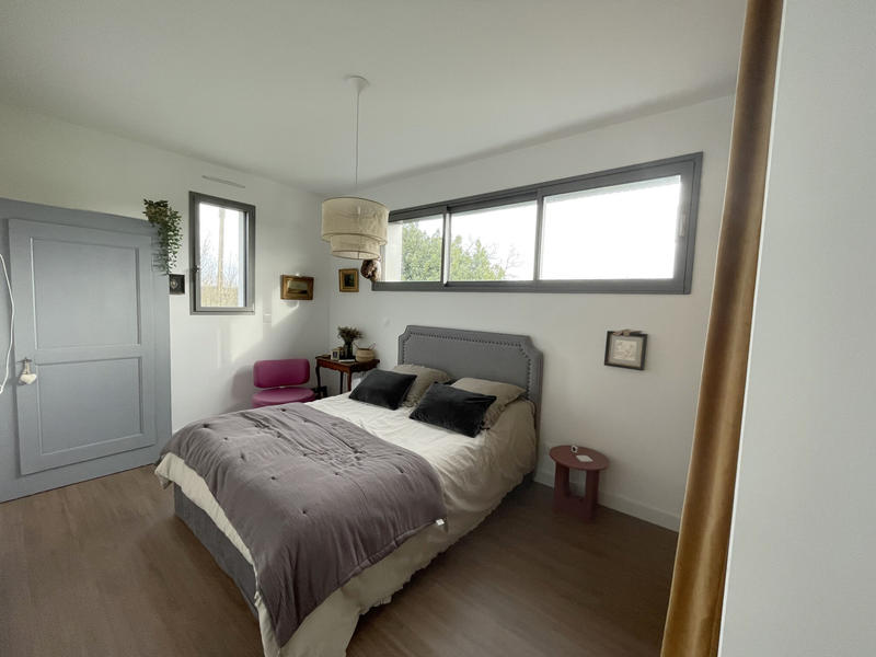 Maison - 217 m² - 6 pièces