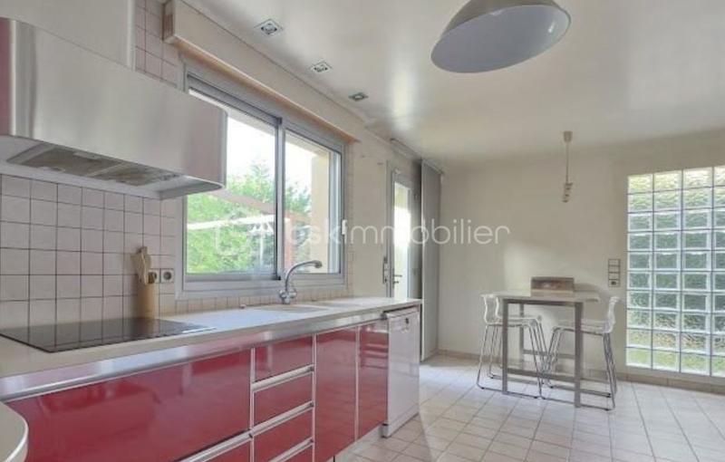 Maison d'architecte - 328 m² - 8 pièces