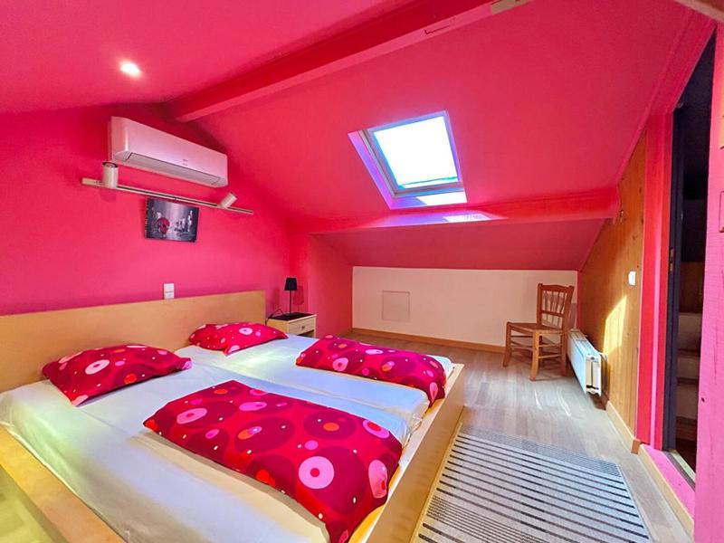 Maison - 240 m² - 11 pièces