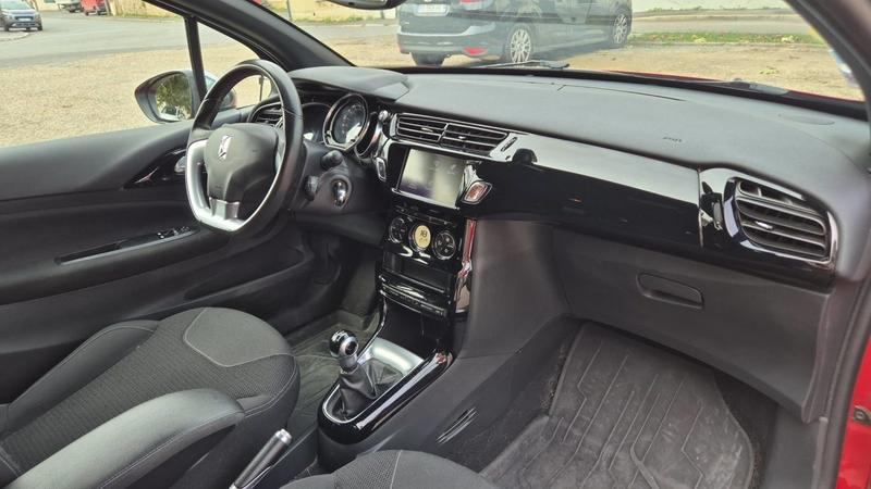 Ds Ds 3 1.6 BlueHDi 100 Connected Chic