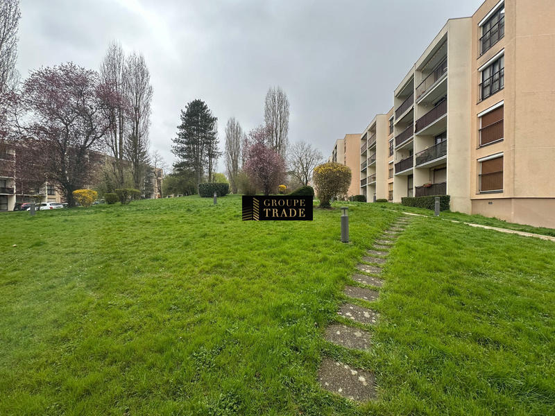 Appartement - 79 m² - 4 pièces