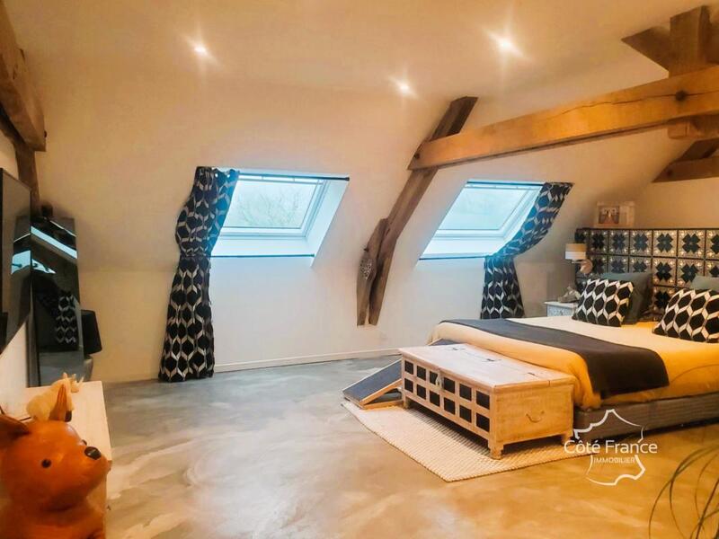 Maison - 394 m² - 12 pièces