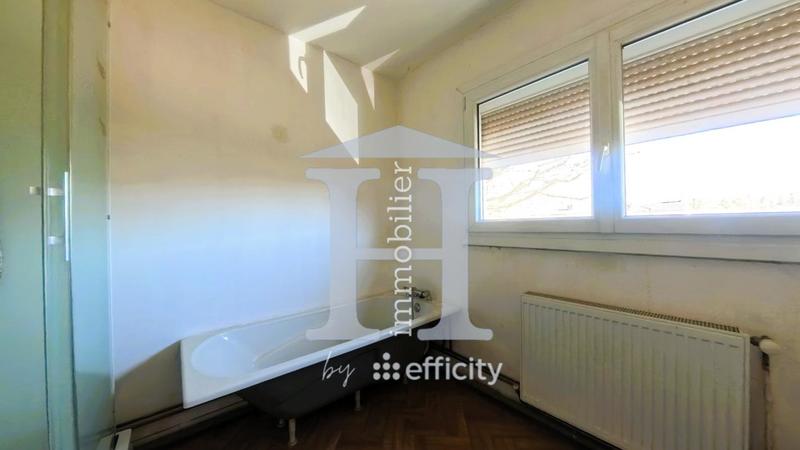 Maison - 81 m² - 5 pièces