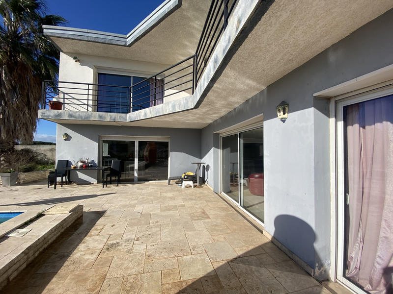 Villa - 370 m² - 8 pièces
