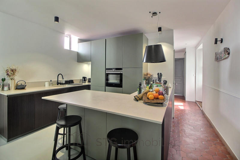 Appartement - 98 m² - 3 pièces