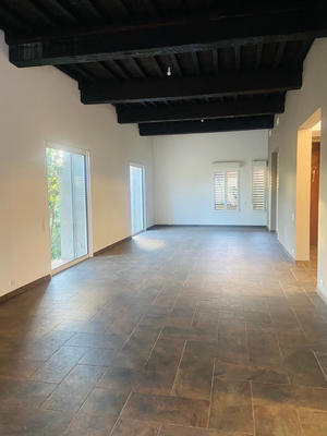 Mas - 565 m² - 5 pièces