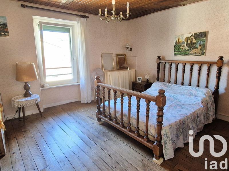 Maison - 232 m² - 8 pièces