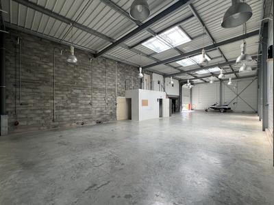 Local d'activités - 376 m² - 4 pièces